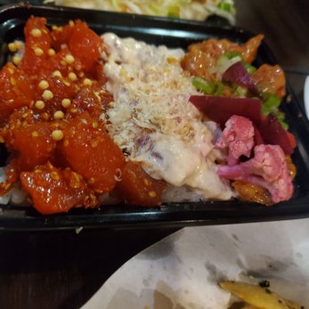 Tamari Bar - 3 poke mini ju-box - Izakaya Near Me - Seattle, Washington Tamari Bar - 3 poke mini ju-box - Izakaya Near Me - Seattle, Washington