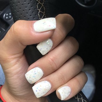 Bella Mia Nails & Spa - Nails by Sam - Nail Salons Near Me - Las Vegas, Nevada