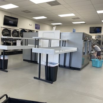 Monroe Express Laundry Center - Washer and dryers - Laundromat Near Me - Monroe, North Carolina