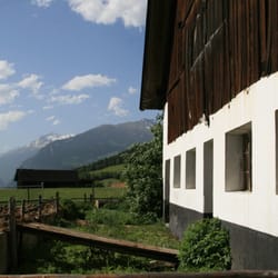 Baby-u Familiengasthof, Glawischnig-Hofer - Der Blick vom Stall in das Tal