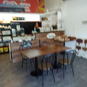 Mannum Top Deli & Cafe - Seating - Fast Food Near Me - Mannum, SA Mannum Top Deli & Cafe - Seating - Fast Food Near Me - Mannum, SA