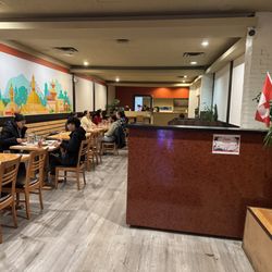 Momo Hut - Inside of restaurant~