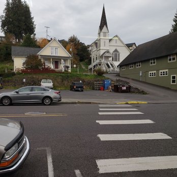 Patty Cakes Cafe & Roasting - The view - Coffee & Tea Near Me - Cathlamet, Washington