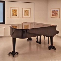 Eduard Bargheer Haus - Piano im Ausstellungsraum (07/2018)
