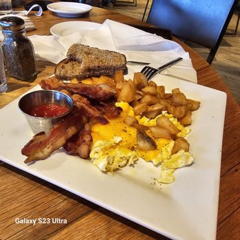Baker's Crust Landstown Commons - Classic breakfast - Breakfast & Brunch Near Me - Virginia Beach, Virginia