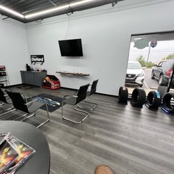 Creed's Automotive - Waiting area, spacious, clean, kid friendly, coffee.