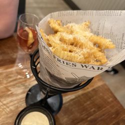 Enza - Truffle Fries