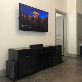 Anything A/V - 60" with swivel mount - Home Automation Near Me - Irving, Texas