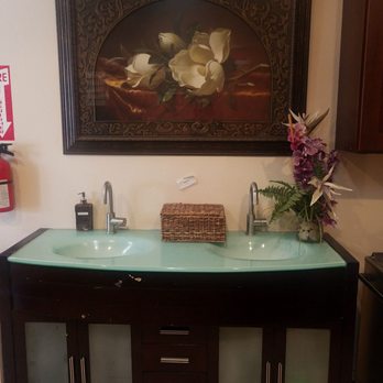 Cielo Mio Spa Salon &  Wellness - Nice hand wash area - Hair Salons Near Me - La Verne, California