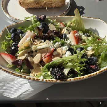 Bear Roots Tavern - Strawberry salad - American Near Me - Escondido, California Bear Roots Tavern - Strawberry salad - American Near Me - Escondido, California