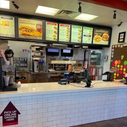 Arby's - Deserted counter!