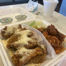10 Piece Wings Combo