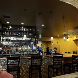 Chef's Experience China Bistro - Full bar w TV