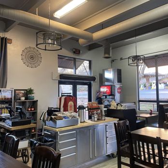 MeMe's Cafe - American Near Me - Springdale, Utah