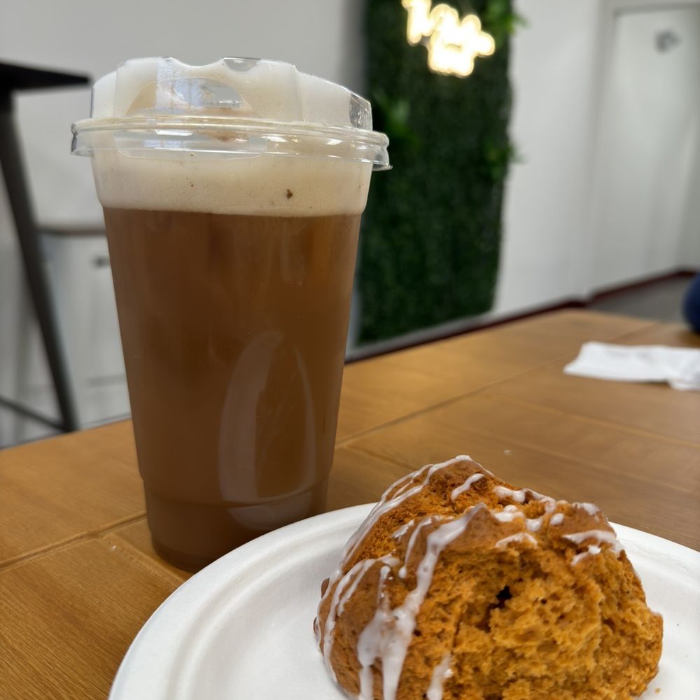 Brown sugar spice cold brew and Thai tea scone. Yum!!!