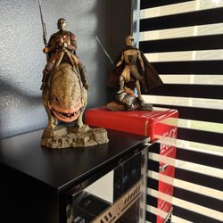 Doc's Unique Collectibles
