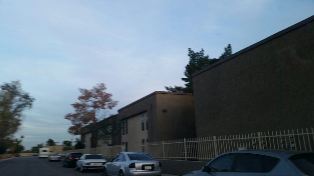 PINE CREST APARTMENTS 2601 W Claremont St, Phoenix, Arizona