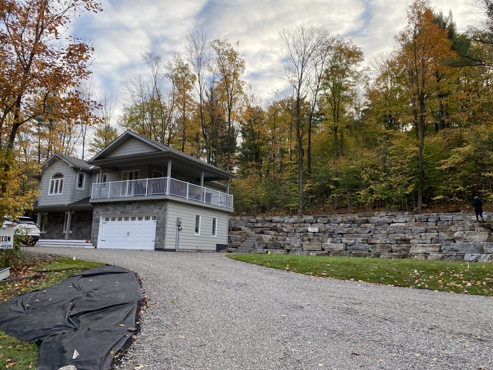 FOXCON CONTRACTING Updated September 2024 31 Photos 47 Westmount