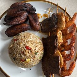 Mi Sabor Peruano - Mixed Kabob chaufa, plantain