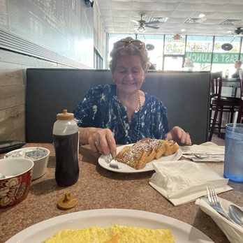 Toasted Cafe - New American Near Me - Margate, Florida