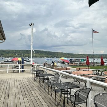 Beachcomber Of Conesus - Pubs Near Me - Conesus, New York