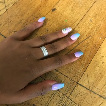 3D Nails - A gel ombré with a nail design on the ring finger!!! - Nail Salons Near Me - Cypress, California