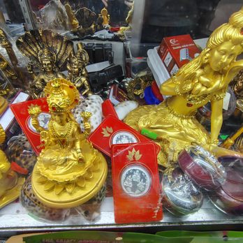 Everest Supermarket - Idols - Accessories Near Me - Louisville, Kentucky Everest Supermarket - Idols - Accessories Near Me - Louisville, Kentucky