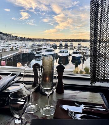 Daniel's Broiler by null