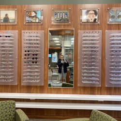 Precision Eye Group - Frame Selection