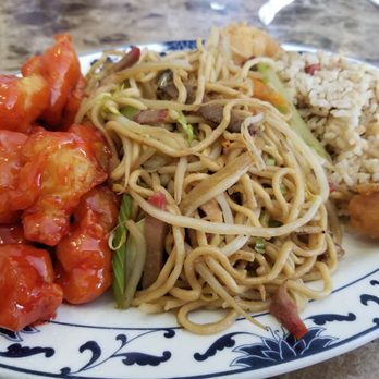 The Jade Restaurant - Chinese Near Me - Visalia, California The Jade Restaurant - Chinese Near Me - Visalia, California