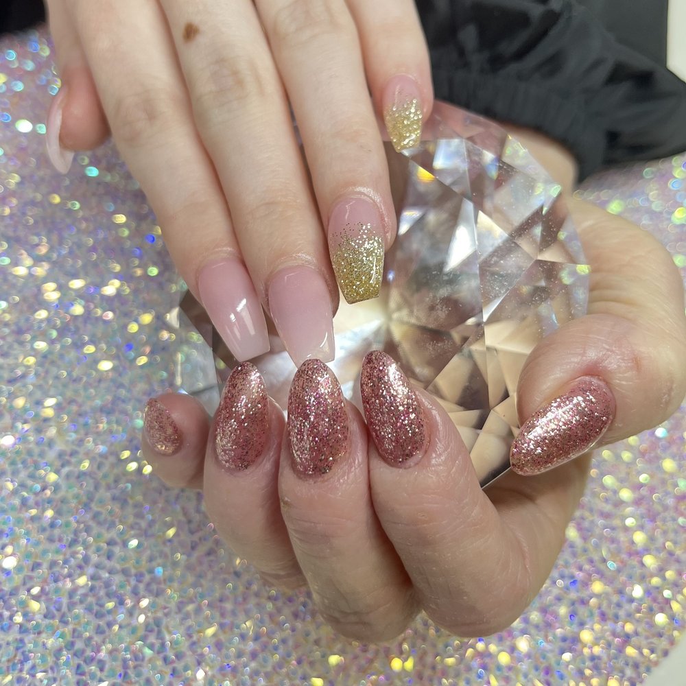 Sen Nails - Nail Salons Near Me - Brentwood, California