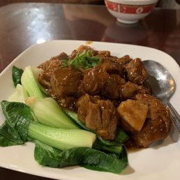E1. Braised Pork with Baby Choy