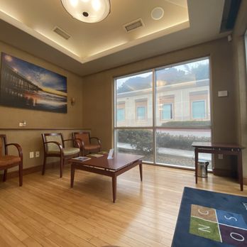 North Coast Oral Surgery - Inside waiting room - Oral Surgeons Near Me - Vista, California North Coast Oral Surgery - Inside waiting room - Oral Surgeons Near Me - Vista, California