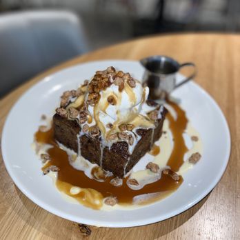 Moxies - Lounges Near Me - Miami, Florida Moxies - Lounges Near Me - Miami, Florida