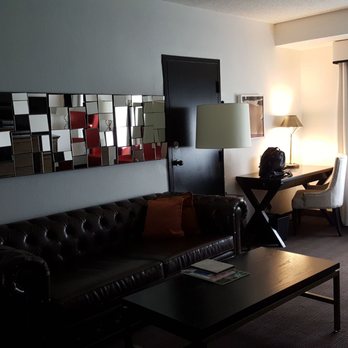 Capitol Hill Hotel - Living room 412 - Hotels Near Me - Washington, DC, District of Columbia
