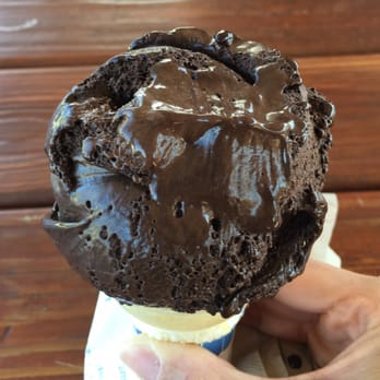 Moo Thru - Dark chocolate - Ice Cream & Frozen Yogurt Near Me - Remington, Virginia Moo Thru - Dark chocolate - Ice Cream & Frozen Yogurt Near Me - Remington, Virginia