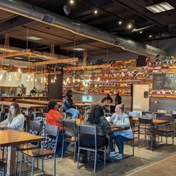 Burl And Sprig - Very open interior