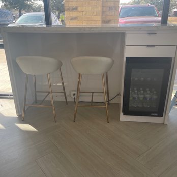 Swish Dental - Cedar Park - Seating and free water - General Dentistry Near Me - Cedar Park, Texas Swish Dental - Cedar Park - Seating and free water - General Dentistry Near Me - Cedar Park, Texas