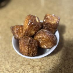 Donut King Hawaii - Dozen Croissant Bites