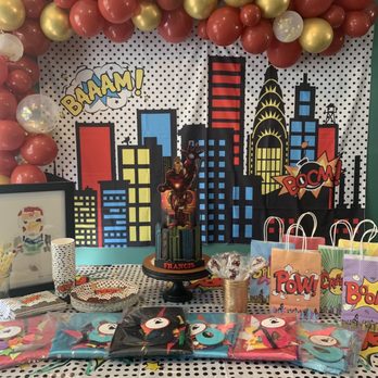 DH Cake Studio - Custom Ironman birthday cake - Cupcakes Near Me DH Cake Studio - Custom Ironman birthday cake - Cupcakes Near Me