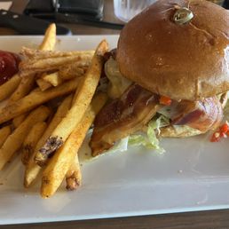 Crispy Jalapeño Burger with fries