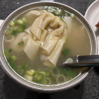 Huie's Chow Mein - Wonton Soup - Cantonese Near Me - Minneapolis, Minnesota Huie's Chow Mein - Wonton Soup - Cantonese Near Me - Minneapolis, Minnesota