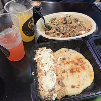 Elubia's Kitchen - Latin American Near Me - Isla Vista, California