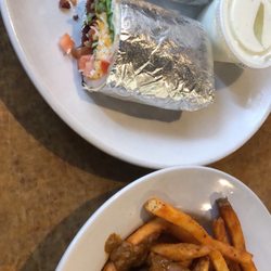 Pinckney Diner - Club wrap / chilli fries