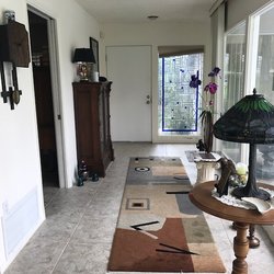 TidyGals Organizational Services - Before & After Clear hallway of clutter for a cleaner look to appeal to buyers.