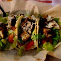 Pudgee's Eatery and Market - Mahi Mahi tacos