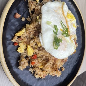 Down the Hatch Maui - Fried rice - Seafood Near Me - Lahaina, Hawaii