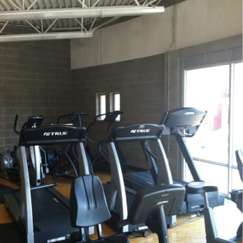 Corryville Recreation Center - Cardio equipment. One of the treadmills has been broken for quite awhile. The rest works fine. - Recreation Centers Near Me - Cincinnati, Ohio Corryville Recreation Center - Cardio equipment. One of the treadmills has been broken for quite awhile. The rest works fine. - Recreation Centers Near Me - Cincinnati, Ohio
