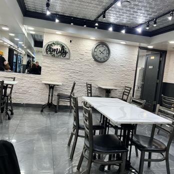 Roma Pizza - Pizza Near Me - New York, New York
