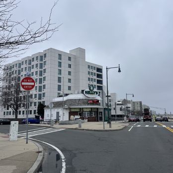 Kelly's Roast Beef - Building - Sandwiches Near Me - Revere, Massachusetts